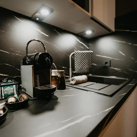 Llr Design - Sepia Toffee Im Zentrum Von Apartamento *