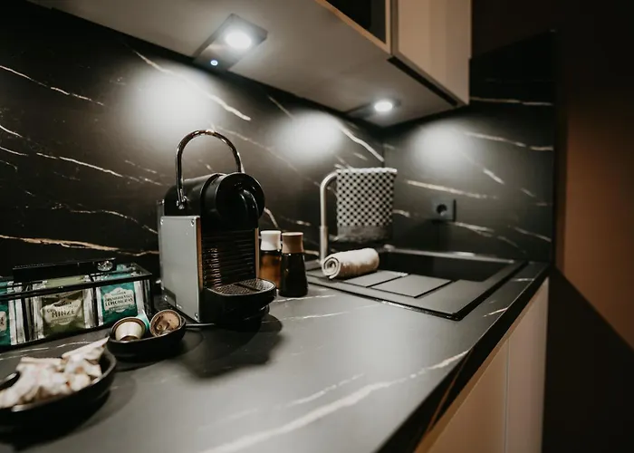 Llr Design - Sepia Toffee Im Zentrum Von Appartamento *